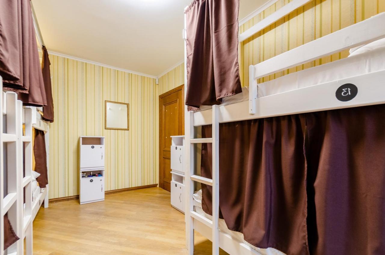 Sun City Hostel 3 Kiev Bagian luar foto